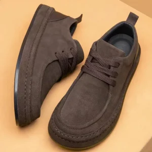 Men's Shoes Are Fashionable Brown Casual Shoes Made of Durable Suede Material Comfortable Walking Shoes Suitable for Daily Wear